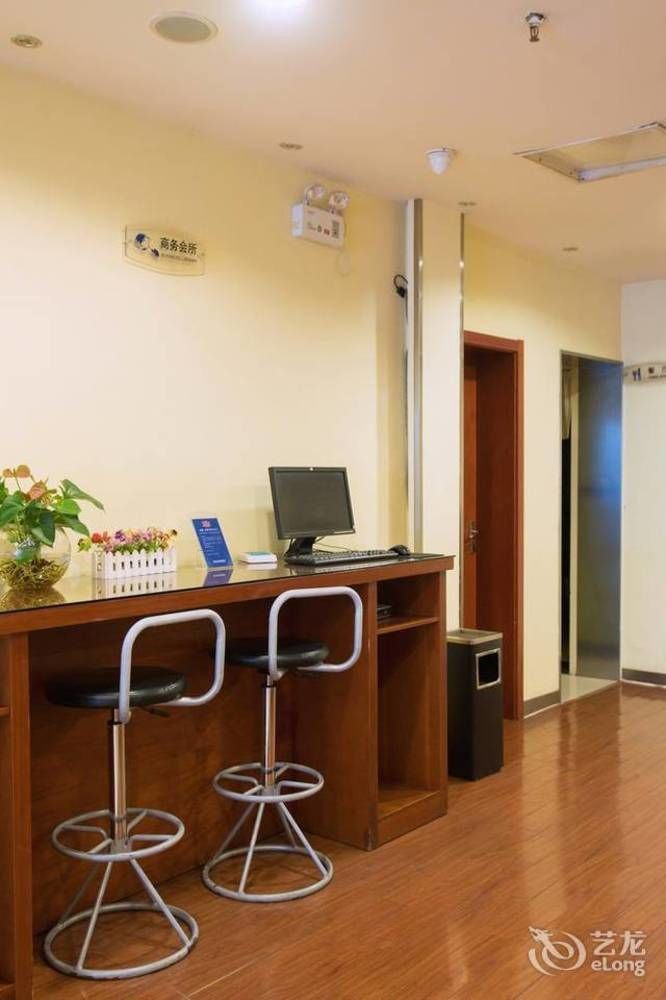 Hanting Express Shanghai Lujiazui Minsheng Road Ngoại thất bức ảnh