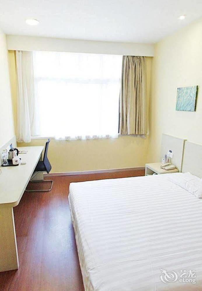 Hanting Express Shanghai Lujiazui Minsheng Road Ngoại thất bức ảnh